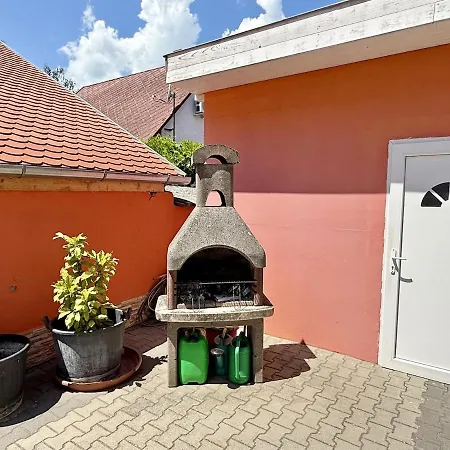 Apartmán Lelle Udvar 1 Ac Free Parking *